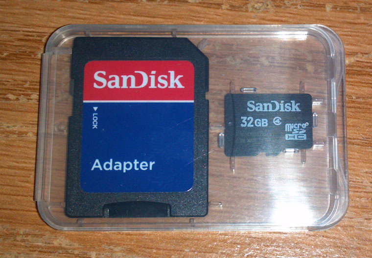 Sandisk32GB_01.jpg